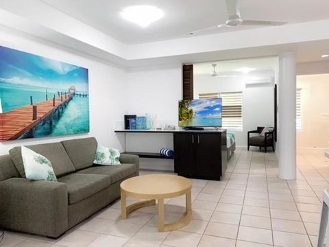 REEF RETREAT APARTMENTS PALM COVE Unit 12 - Accommodation Adelaide 0