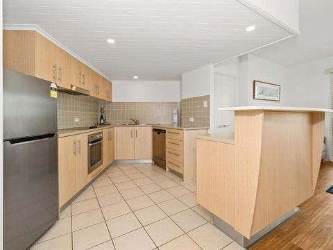 RESORT ON THE BEACH 2214/2215 - Accommodation Adelaide 3