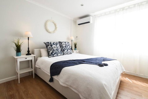 Resort-style Coastal Living With Balcony & Pool - Accommodation Adelaide 1