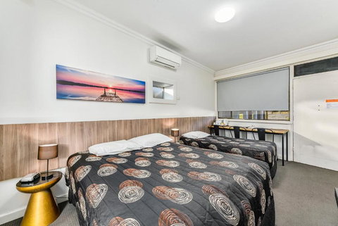 Rest Motels - Accommodation Adelaide 1