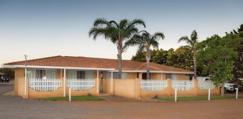 Rhodeside Lodge - Accommodation Adelaide 2