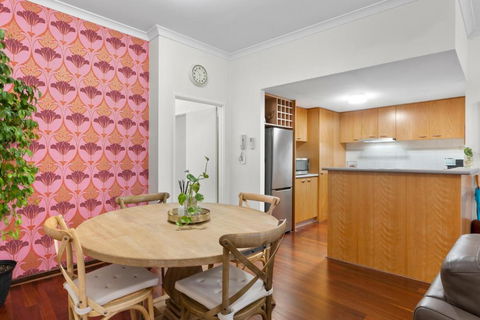 Riverside Panorama Suite Spectacular City Living - Accommodation Adelaide 1
