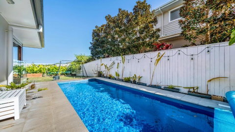 Riviera - Pool & Quick Walk To Centre - Accommodation Adelaide 1