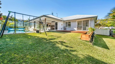 Riviera - Pool & Quick Walk To Centre - Accommodation Adelaide 0