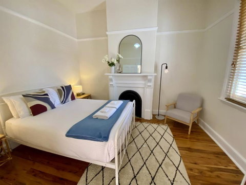 Roseland Cottage - CBD Heritage - Accommodation Adelaide 3