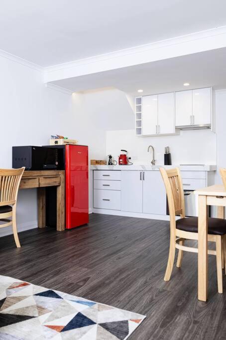 Salamanca Getaway Battery Point - Accommodation Adelaide 0