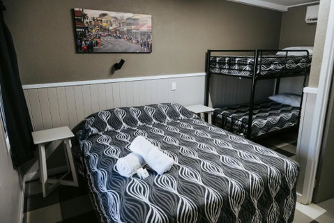 Rix Hotel Motel - Accommodation Adelaide 3