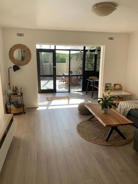 Room For Rent - Accommodation Adelaide 2