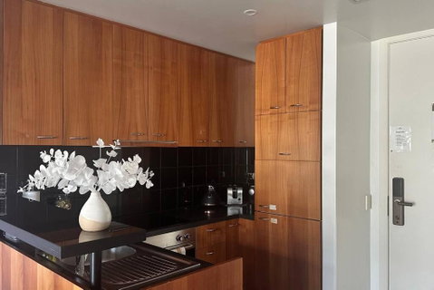 Royal Garden Residence - Accommodation Adelaide 2