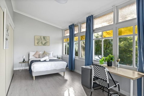 Rustic Grand Double Room - Centrally Located - Accommodation Adelaide 0
