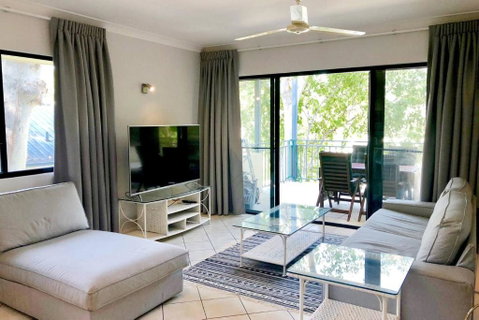 Salt & Sand - Tropical Oasis Footsteps To Beach - Accommodation Adelaide 1