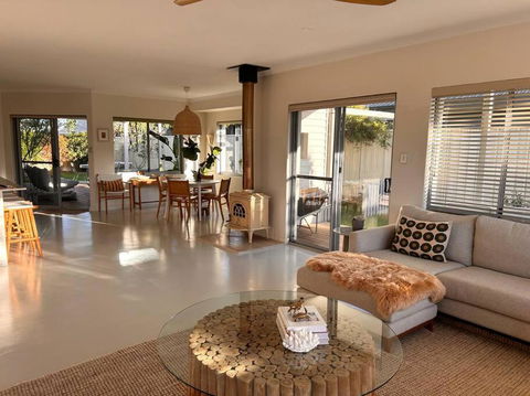 Salt - Accommodation Adelaide 0