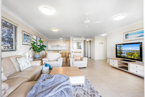 Salty Kisses @ Riverdance - 3 Bedroom Apartment - Accommodation Adelaide 0