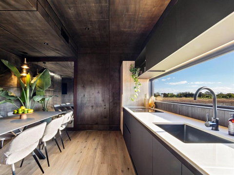 Samphire Chalet Tuart - Accommodation Adelaide 2