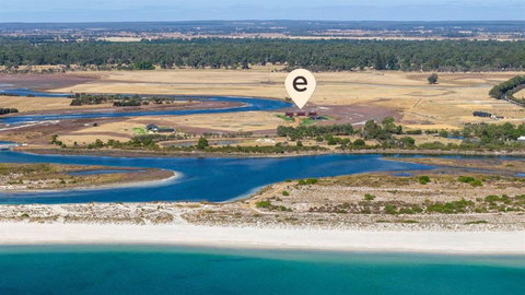 Samphire Chalet Tuart - Accommodation Adelaide 1