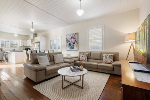 Sampson Cottage - Historic Charm - Accommodation Adelaide 3