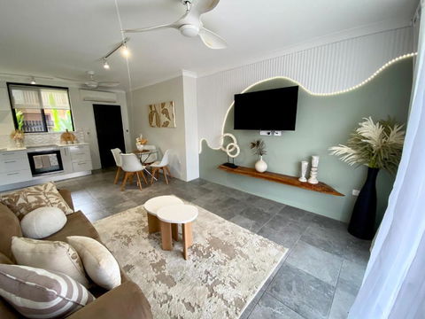 San Antone Luxury In The CBD - Accommodation Adelaide 0
