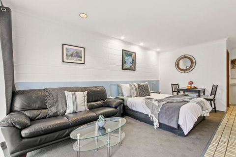 Sandbar Motel - Accommodation Adelaide 0