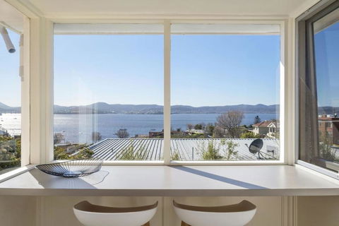 Sandcastle At Sandy Bay Perfect Location Views - Accommodation Adelaide 1
