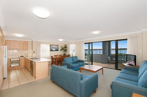 Sandcastles On The Broadwater - Accommodation Adelaide 1