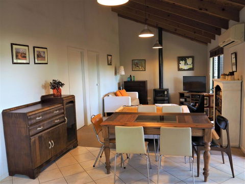 Sandhurst Escape 2 17 - Accommodation Adelaide 3