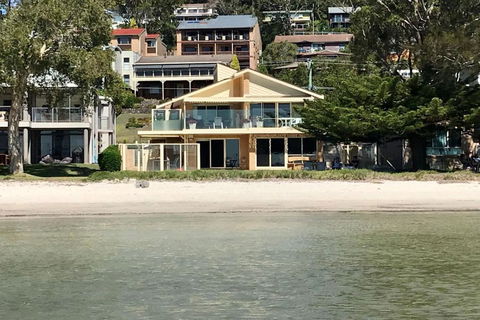 Sandy Beach House Corlette Unit 1 Waterfront WI-FI Aircon - Accommodation Adelaide 0