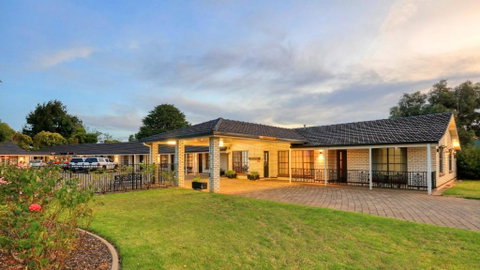 Southern Comfort Motor Inn - Accommodation Adelaide 1