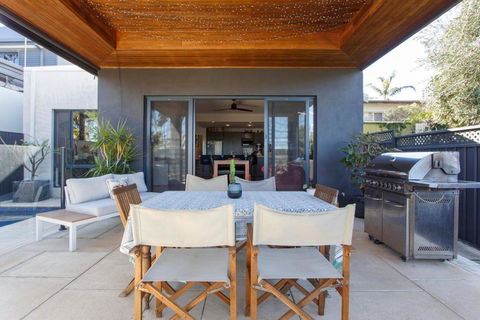 Stella Retreat - Townhouse With Pool - Accommodation Adelaide 3