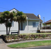 BEACHPOINT COTTAGE - Accommodation Adelaide