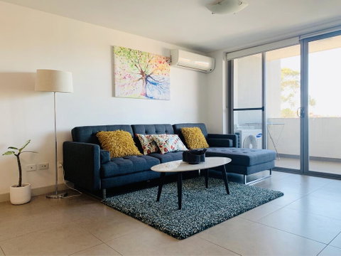 Beautiful Home Close To Shopping Mall And Train Hornsby - Accommodation Adelaide 1
