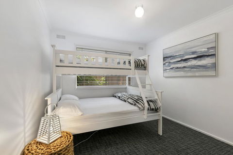 BEAUTY AND THE PEACE - INLET SIDE - Accommodation Adelaide 1