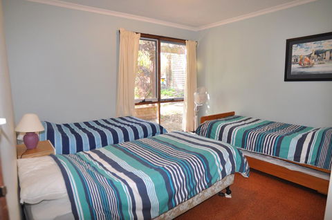 BEECHWOOD - SURF SIDE - Accommodation Adelaide 3
