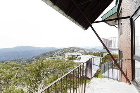Beehive 14 - Accommodation Adelaide 3