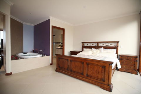 Bellfield Retreat - Accommodation Adelaide 0