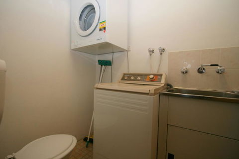 Benny's 3/25 Park Road - Accommodation Adelaide 1