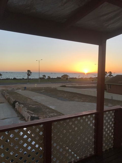 Best Beach Villa - Accommodation Adelaide 1