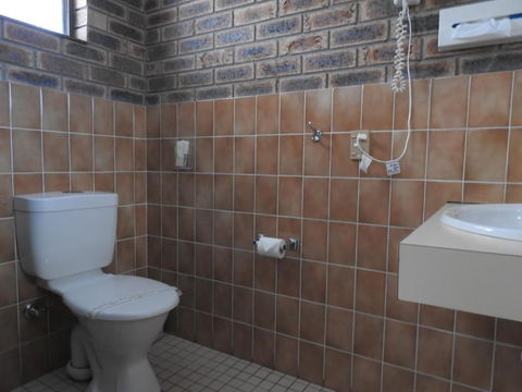 Big Trout Motel - Accommodation Adelaide 2