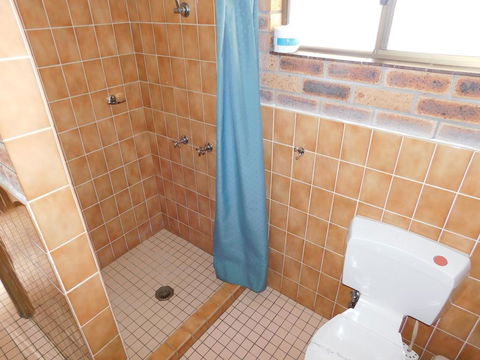 Big Trout Motel - Accommodation Adelaide 3