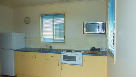 BIG4 Waters Edge Holiday Park - Accommodation Adelaide 3