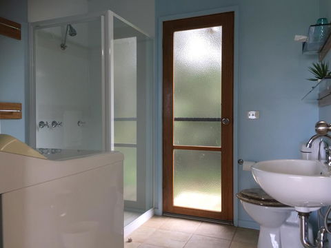 Black Cockatoo Cottages - Accommodation Adelaide 3