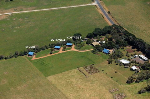 Black Cockatoo Cottages - Accommodation Adelaide 0