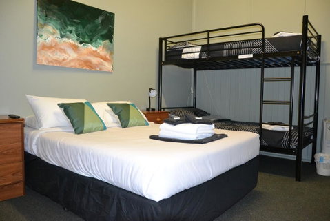 Black Diamond Lodge - Accommodation Adelaide 2