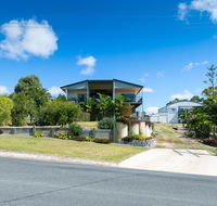 Blue Water Retreat - Upstairs  Downstairs - Accommodation Adelaide