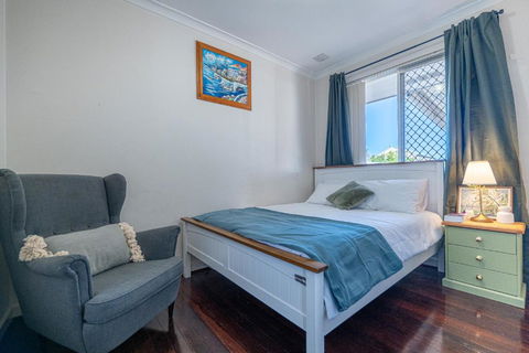 Warmth House Nr Airport 2rooms 5beds Yard N Parking - Accommodation Adelaide 1