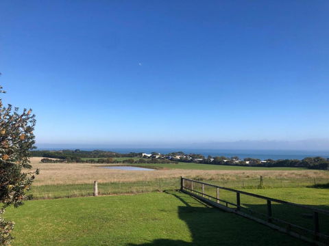 YOLO- Beach-house Views, Near Penguins, Nbn! - Accommodation Adelaide 1