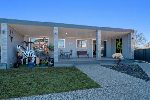 Zoo Villas: Villa Giraffe - Central Wynyard - Accommodation Adelaide 2