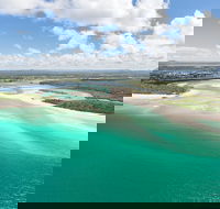 Deluxe Seaplane Tour Noosa to Glasshouse Adventure for 2 with Photobook - Accommodation Adelaide