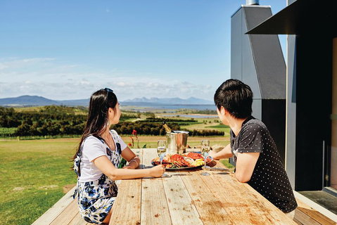 One-Way East Coaster - Accommodation Adelaide 2