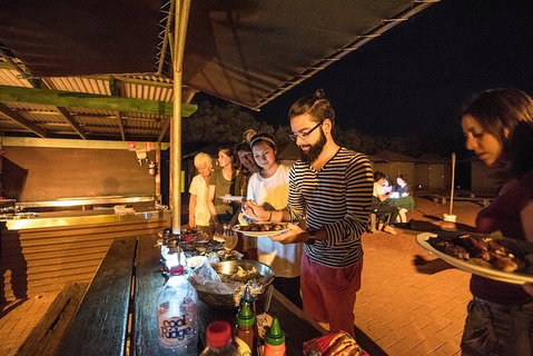Overnight Uluru Adventure - Accommodation Adelaide 1