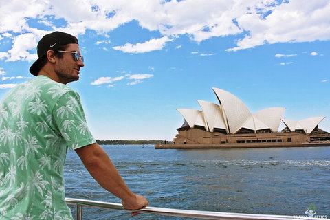 Sydney Harbour Hop-on Hop-off Cruise - Accommodation Adelaide 3